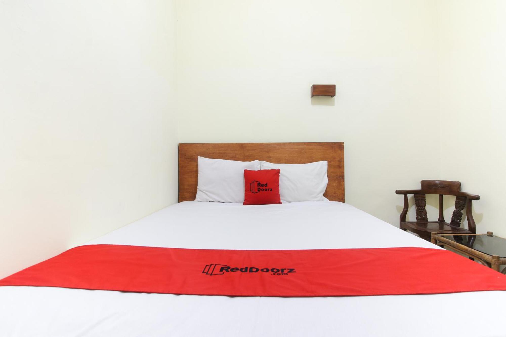 RedDoorz near Kranggan Tugu Jogja Hotel Yogyakarta Bagian luar foto