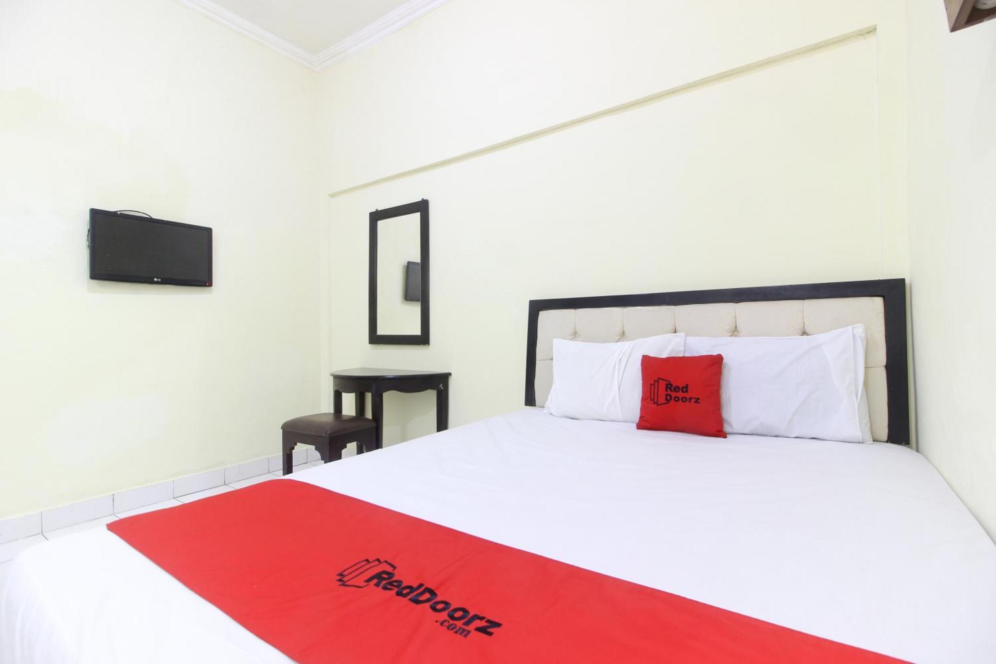 RedDoorz near Kranggan Tugu Jogja Hotel Yogyakarta Bagian luar foto