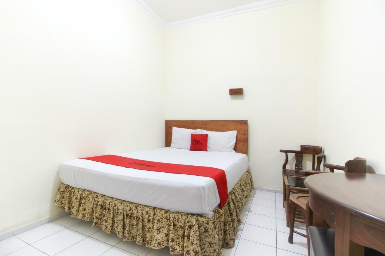RedDoorz near Kranggan Tugu Jogja Hotel Yogyakarta Bagian luar foto